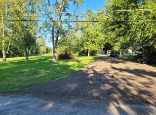 24848 S Meadowood Rd, Crete, IL 60417