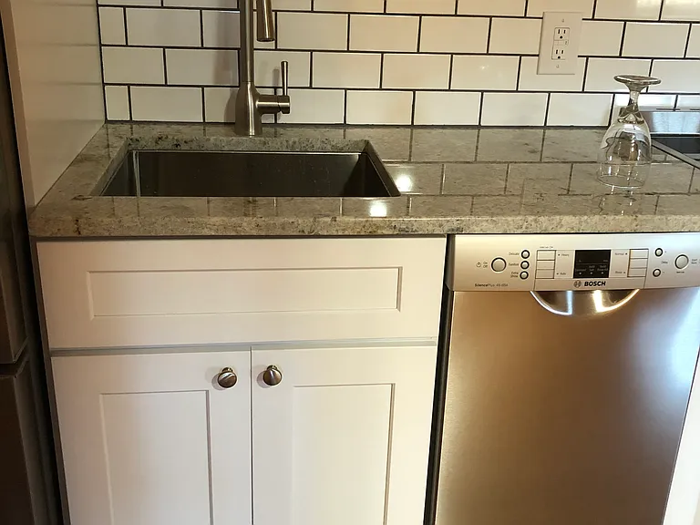 88 Breezemont Dr — Photo 12