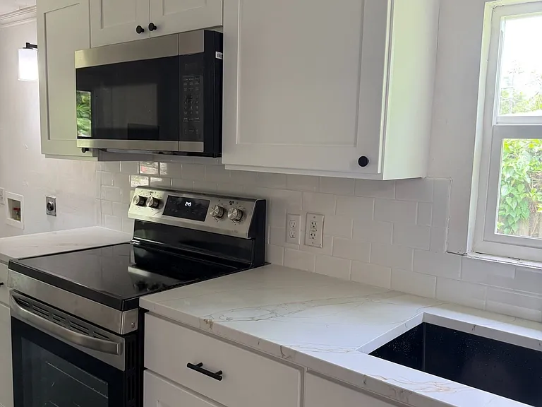 4272 Scott Ave #A — Photo 10