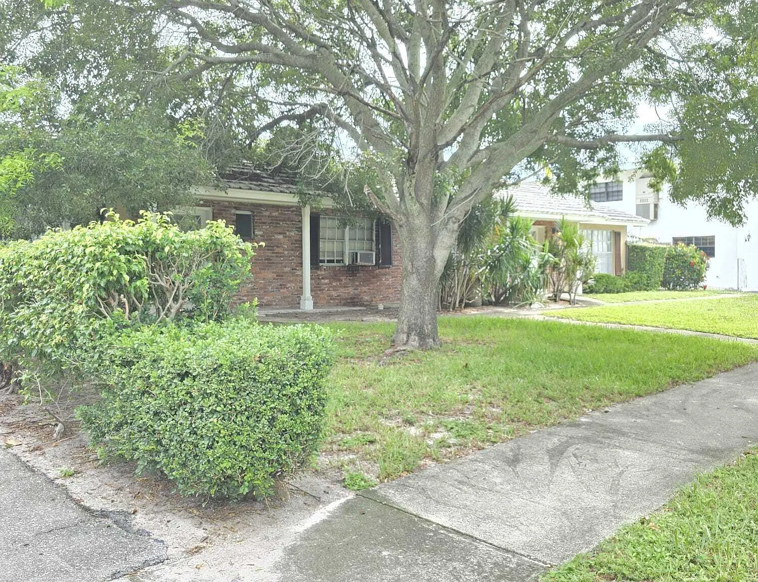 2 bed, 1.0 bath, 900 sqft, $1,700 — Photo 3