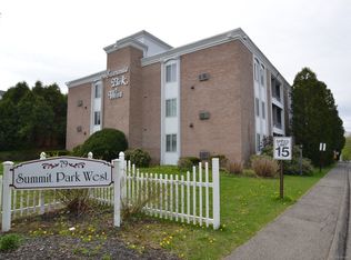 73 Park Ave #412, Danbury, CT 06810