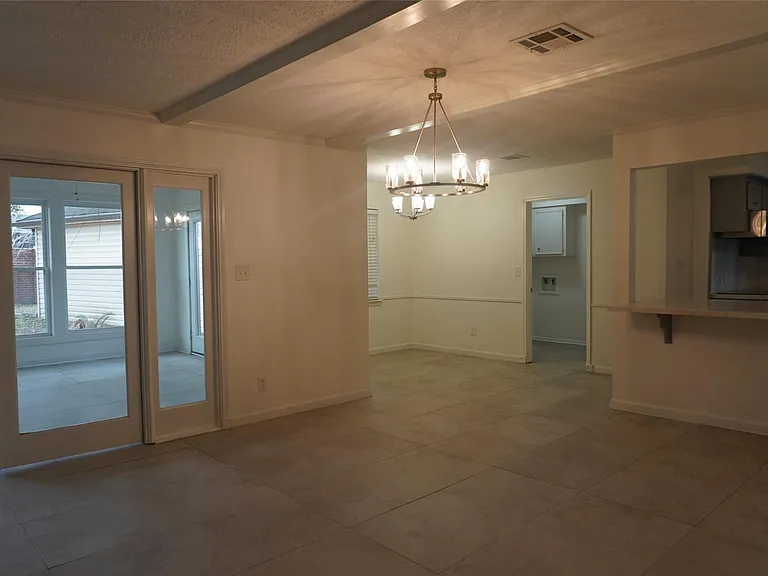 10703 Wickersham Ln — Photo 6