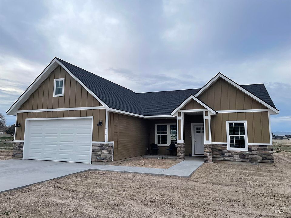 1st image of 917 Quartz Rd