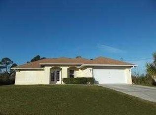 809 Maple Ave N, Lehigh Acres, FL 33972