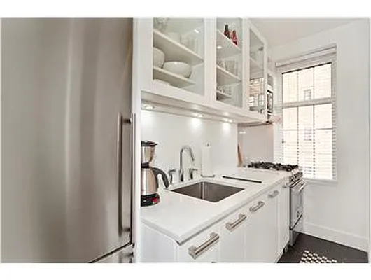 Rented by Douglas Elliman | media 3
