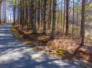 424 Receptive Dr, Glenville, NC 28736