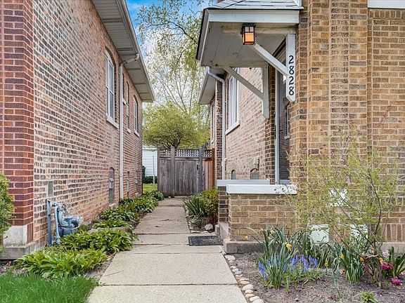 3rd image of 2828 Wenonah Ave