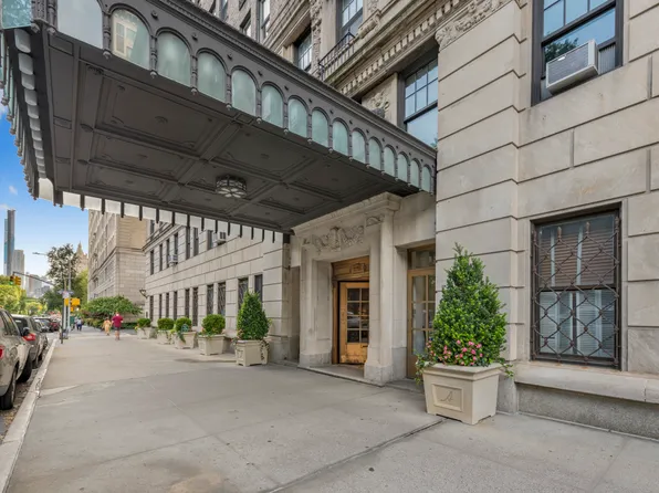 225 Central Park West 1516 image 13 of 14