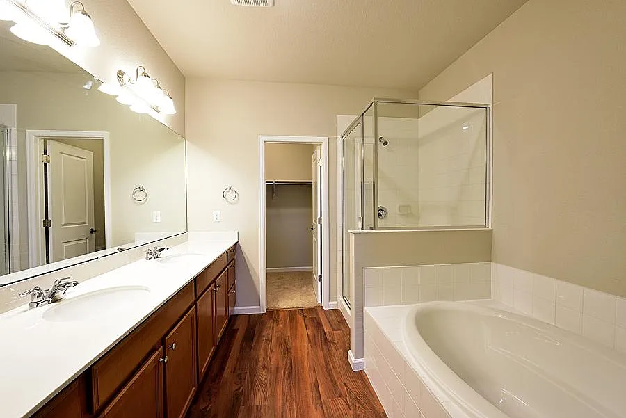 14932 E Belleview Ave — Photo 4