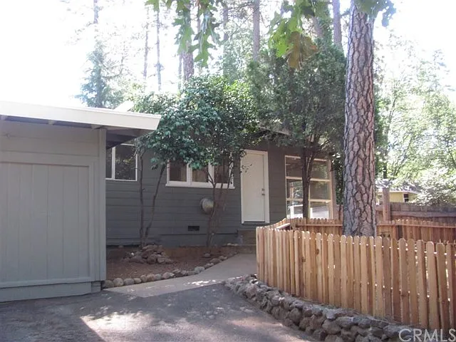 5642 Sierra Park Dr photo 1