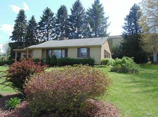 465 Sunset Dr, Butler, PA 16001