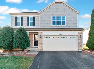 1720 Trails End Ln, Bolingbrook, IL 60490