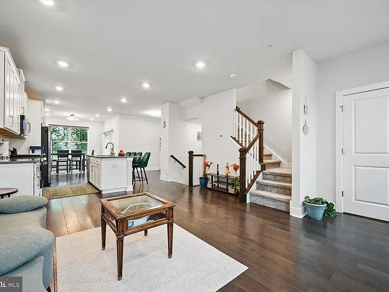 825 Pecan Rd — Photo 5