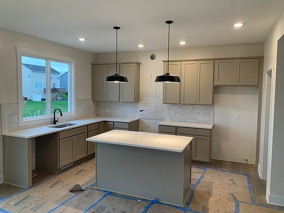 4th image of 6643 Inwood Ridge Dr NE