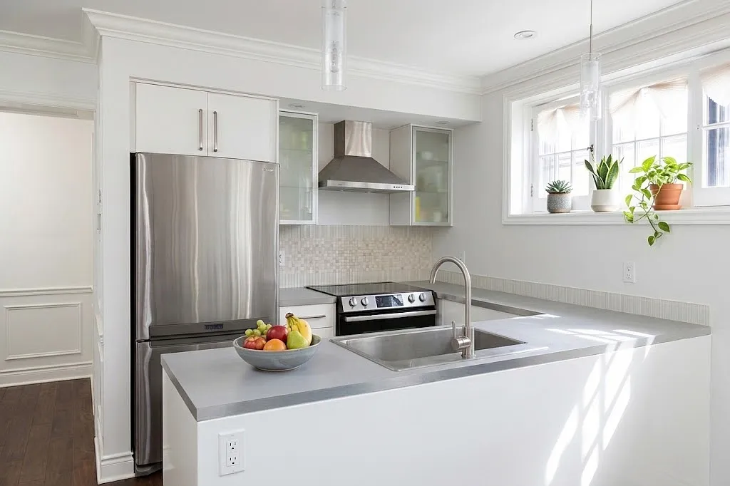2 bed, 1.5 bath, 850 sqft, $2,240 — Photo 2