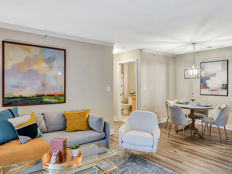 2 Bedroom - 2 Bed / 2 Bath - 988 Sq.Ft.