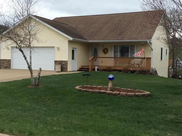 734 Arrowhead Boulevard, Wilton, WI 54670