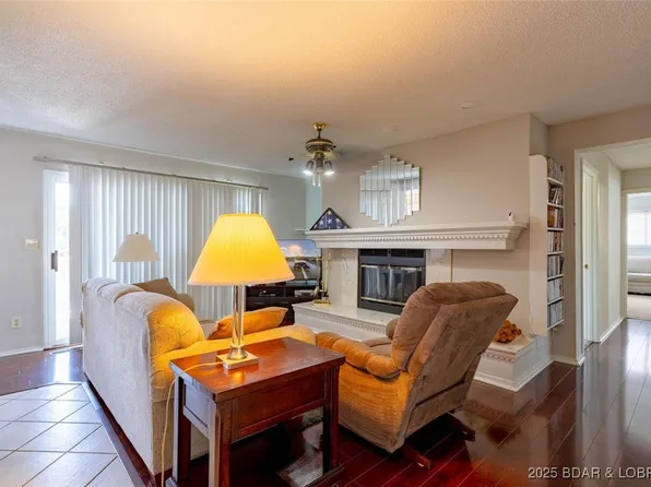 1441 Ledges Dr Unit 122, Osage Beach, MO 65065