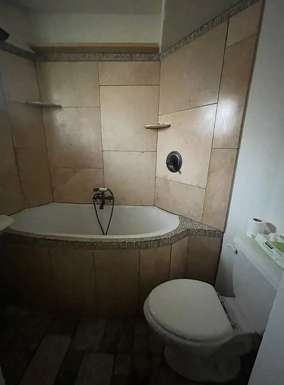 1533 W Missouri Ave — Photo 2