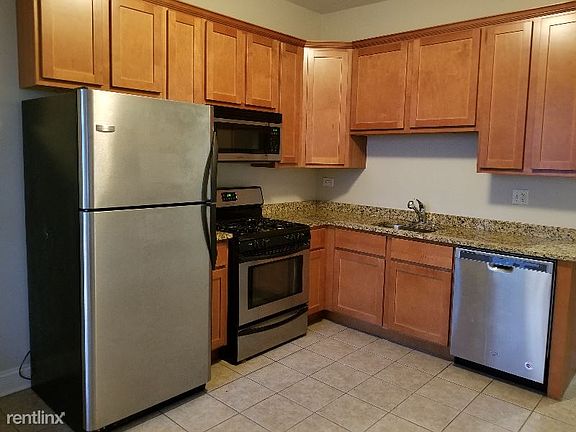5th image of 1262 W Carmen Ave #2