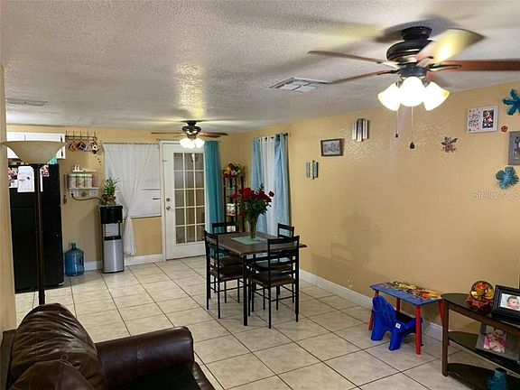 4th image of 9002 Auburn Way