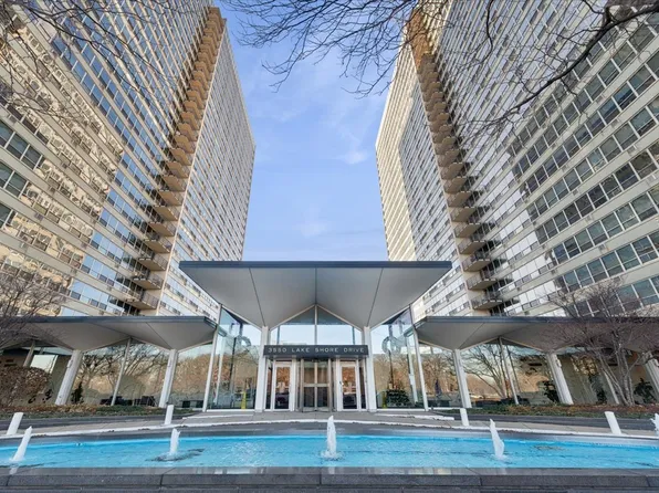 3550 N Lake Shore Dr APT 624, Chicago, IL 60657