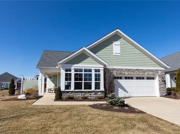 2604 Chateau Dr, Port Clinton, OH 43452
