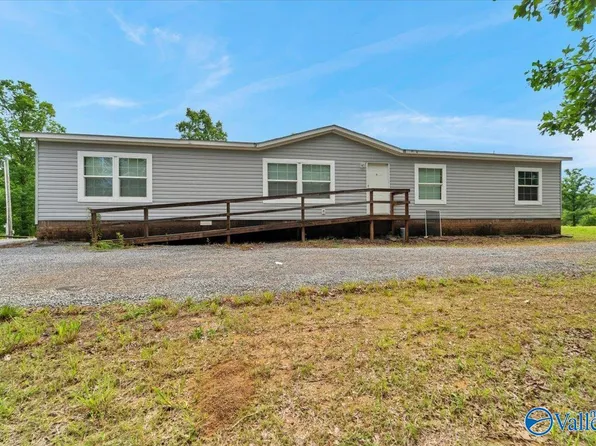 1753 Mill Creek Rd, Falkville, AL 35622