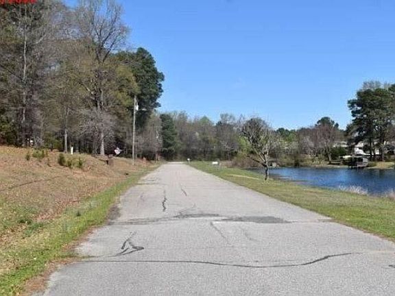 4th image of 1102 Bass Dr