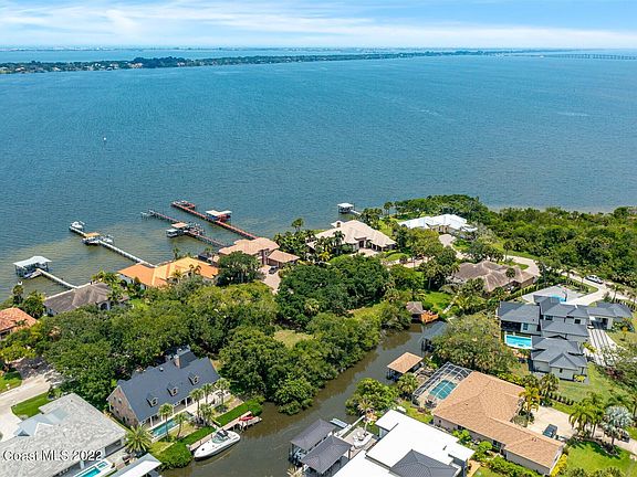4th image of 6326 Spinaker Dr