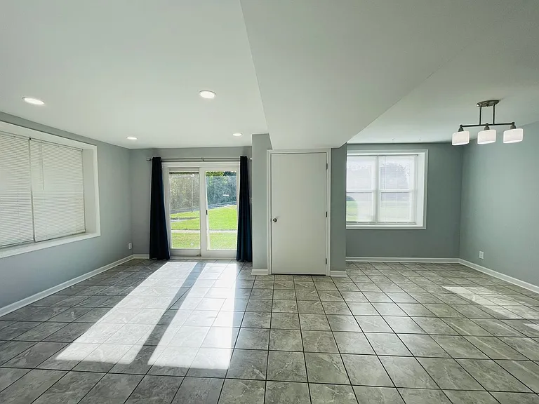 202 Chesterfield Ln #101 — Photo 1
