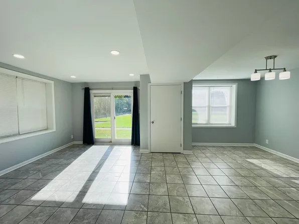 202 Chesterfield Ln, Stafford, VA