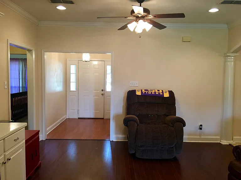 1109 Rita Ln — Photo 10