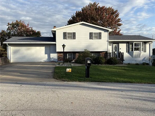 202 Sarah Blvd, Toronto, OH 43964
