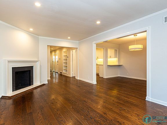 3rd image of 1970 Sacramento St APT 101