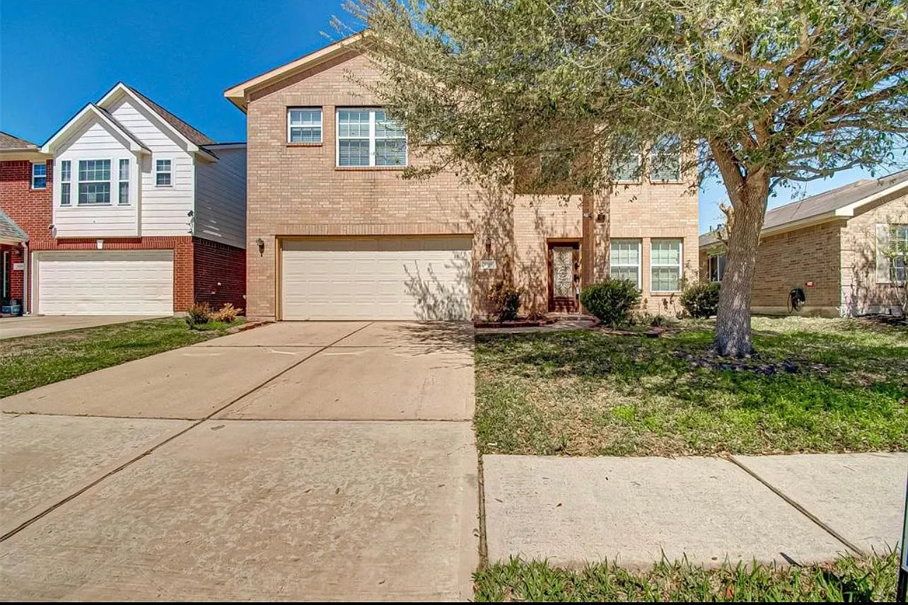 6426 Star Shadow Ln — Photo 1