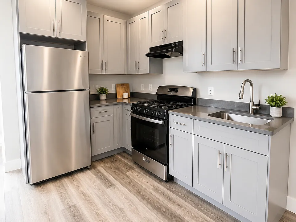 186 Hawthorne Ave #2L