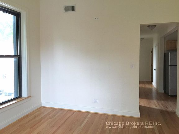 4th image of 2258 N Orchard St