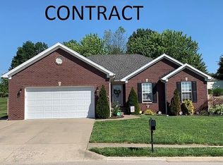 113 Meadow Dr, Sellersburg, IN 47172