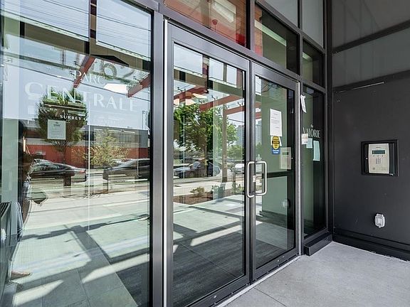 2nd image of 10626 City Pkwy #2003