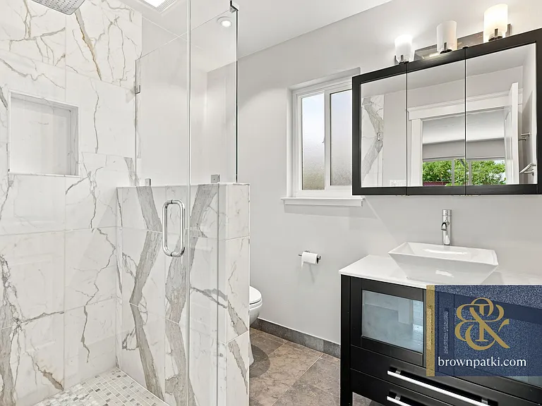 1042 Madison Ave — Photo 13