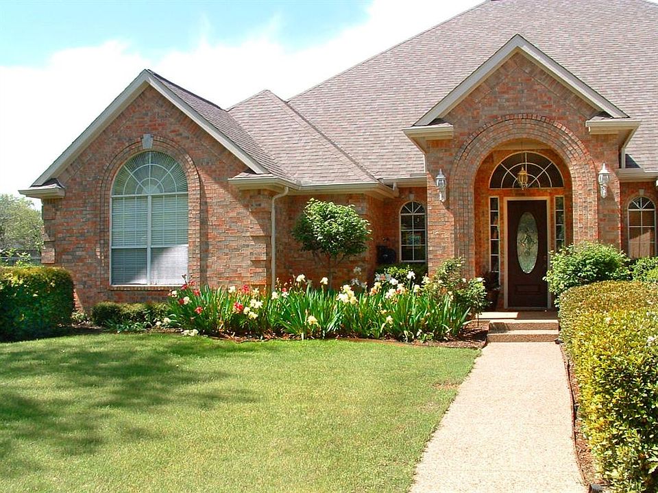 1st image of 129 Chapel Hl
