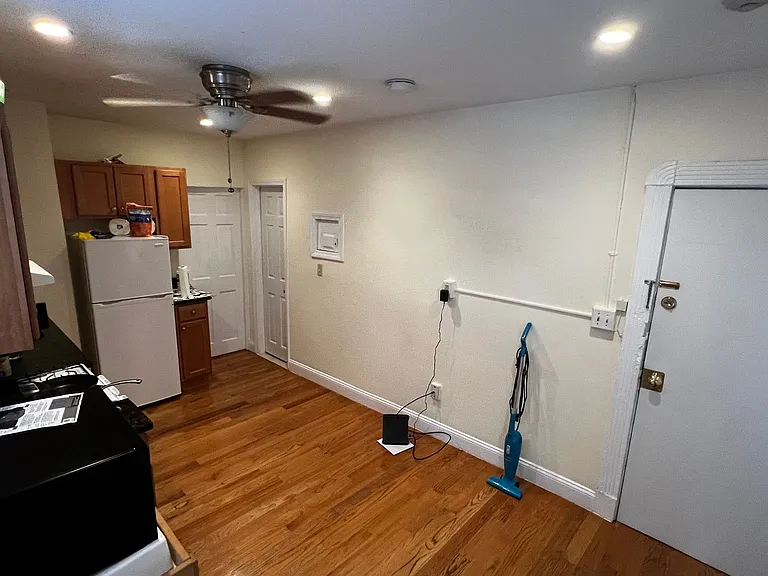 68 Joy St #11-2G — Photo 6