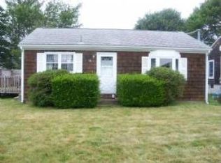 16 Teal Pond Rd, Narragansett, RI 02882