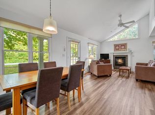 231 North St, Saugatuck, MI 49453