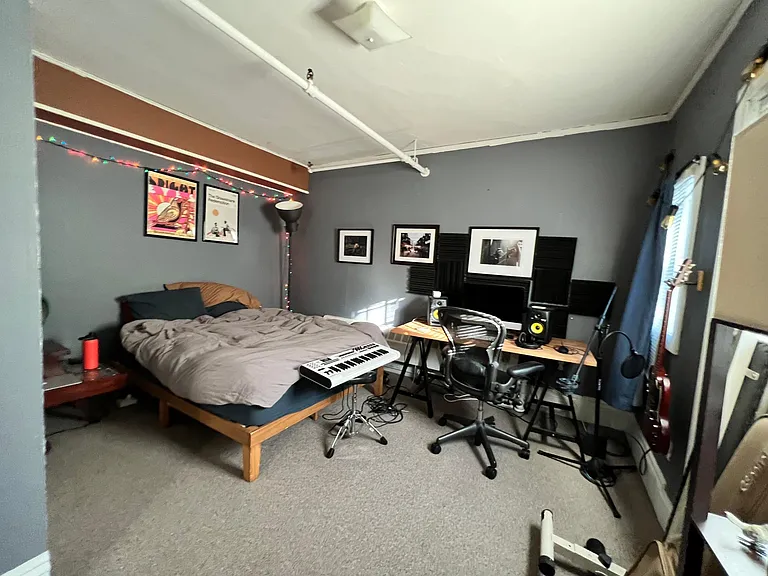 149 Strathmore Rd #6 — Photo 6
