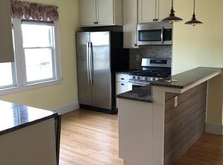 98 Richard St #1, West Hartford, CT 06119