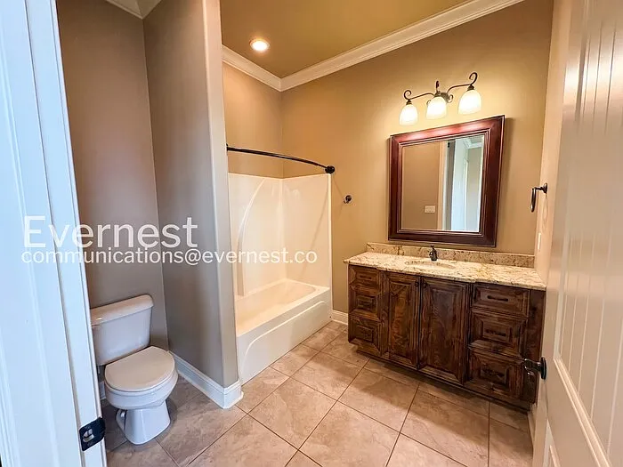 6587 Westminster — Photo 18