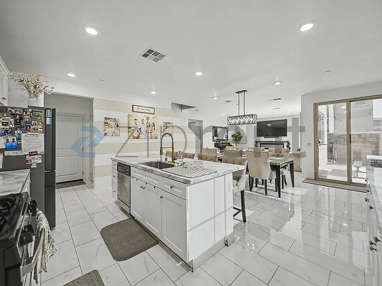 5394 Delaney Way — Photo 18