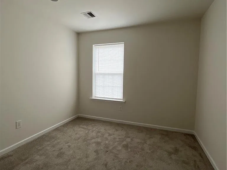 336 Park Pl — Photo 11